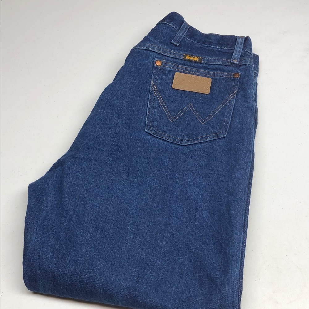 LIKE NEW MENS WRANGLER EXTRA LONG STRAIGHT LEG JEANS 36x38 ⭐️